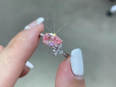 China Pink & White Pear 1.5ct Lab Grown Man Made Synthetic Diamonds Set With 18K White Gold Fashionable Ring for sale