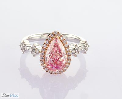 China 2.31ct Pear Cut Fancy Pink Lab Grown Diamond Halo Ring IGI Certified For Women Wedding for sale