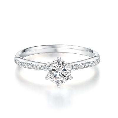China Anel de diamante de laboratório em ouro branco romântico 18K para presentes e festas NGTC certificado anel de diamante sintético redondo à venda
