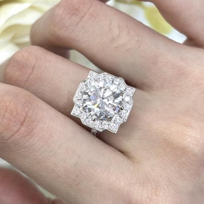 Китай Новый стиль 18k индивидуальность дизайн кольцо 1ct Белый лабораторный бриллиантовый кольцо Круглый дизайн Круглая форма Синтетический бриллиантовый кольцо продается