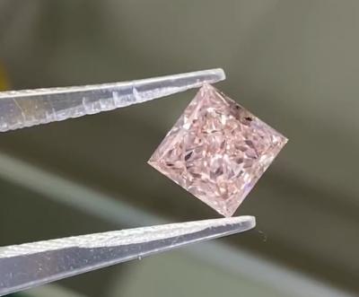 中国 Princess Cut Pink Lab Grown Diamonds  Light Pink square shape Jewelry Decorations 販売のため