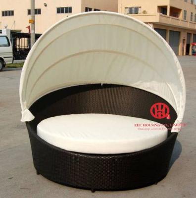 China Garden leisure rattan round sofa bed for sale