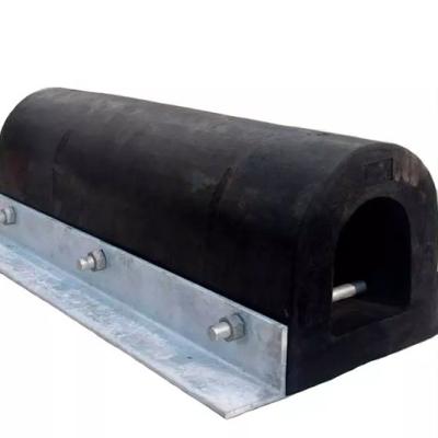 China 300h D Type Black Rubber Boat Dock Bumpers Wear Resisting Marine Port Fenders for sale