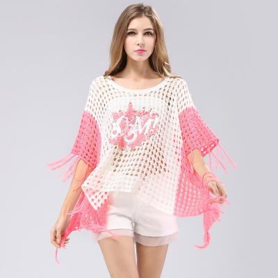 China Color rosado y blanco del detalle de la joya del modelo de la red del mantón hecho punto para mujer franjado del poncho en venta