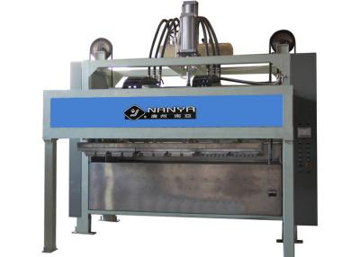 Chine Machines de papier de carton d'oeufs de pulpe de bâti avec la tuyauterie d'aspersion à une seule couche 2800PCS/H à vendre