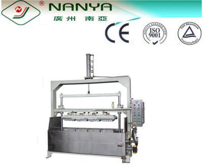 China Máquina ahorro de energía de la bandeja de la pulpa, cadena de producción de la bandeja del huevo 800pcs/hr en venta