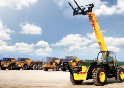 China Diesel XCMG Telescopic Boom Forklift , 82KW Engine Power Rough Terrain Forklift for sale