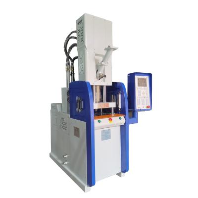 China 30T Verticale Plastic Injection Moulding Machine 6.7kW Met 13 KN Ejector Force Low Maintenance Te koop