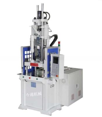 Chine Machine de moulage par injection verticale en plastique robotisé de 45 T avec traction d'éjecteur de 45 mm à vendre