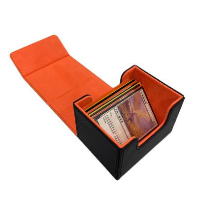 China 100+ Pokemon Magic Leather deck card box Side Loading PU mit oranger Farbe zu verkaufen