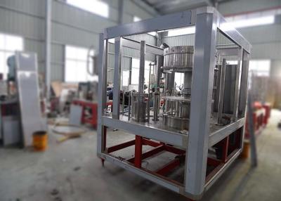 Chine Haute machine de remplissage de bouteilles précise de l'eau minérale, machine d'embouteillage de boissons automatiques de gaz à vendre