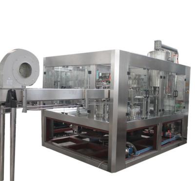 China Máquina de enchimento carbonatada garrafa da bebida do ANIMAL DE ESTIMAÇÃO, 3 em 1 máquina de enchimento carbonatada da água à venda