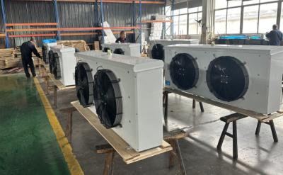 China Refrigerador de aire acanalado interno de la cámara fría del cambiador de calor azul con el tubo de cobre en venta