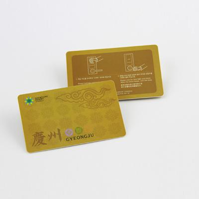 Chine Impression offset en plastique de la carte CMYK de fidélité de PVC pour la surface de finition mate de cadeau à vendre