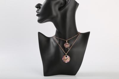 Chine Pendant argenté de pierre gemme des bijoux 925 fins classiques ovales de forme CZ colorée pour des femmes à vendre