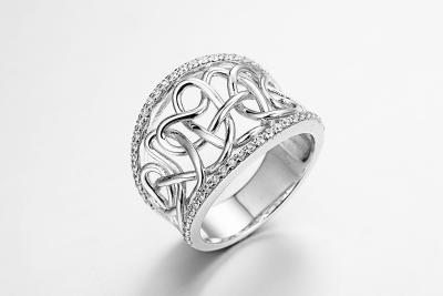 China 5,81 gramos de bodas de plata del aniversario de los anillos del ODM de anillo oval de la circona cúbica en venta