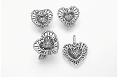 中国 AAA CZ Silver 925 Jewelry Set 6.12g 925 Sterling Silver Earrings Set 販売のため