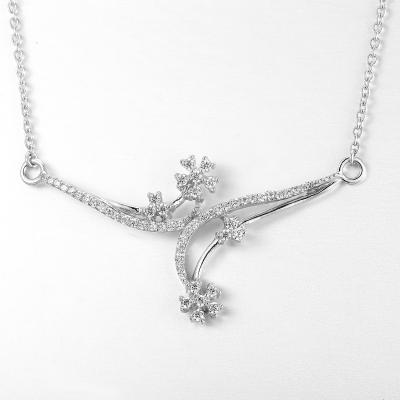 China Symmetrical Twin Flower 925 Sterling Silver Necklaces 4.98g St Christopher Pendant for sale