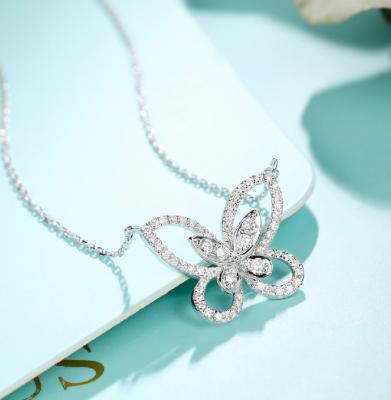 China 0.45ct 18K Gold Diamond Necklace 3.8g White Gold Diamond Butterfly Necklace for sale