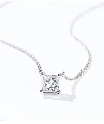 중국 0.20ct 18K 골드 다이아몬드 목걸이 프린세스 컷 솔리테어 다이아몬드 목걸이 옐로우 골드 판매용