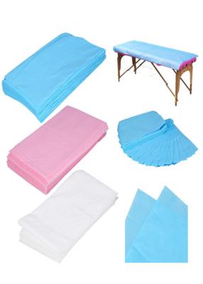 China 20-70 GSM Wi Disposable Bed Mats , Disposable Medical Bed Covers Liquid Proof for sale