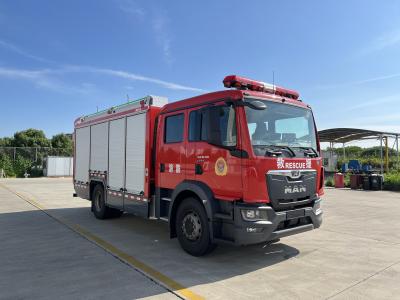 China PM60/SG60 Isuzu Fire Truck Heavy Duty Rescue Truck 8270 X 2550 X 3480MM 5000L for sale
