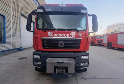 China Camión de bomberos de espuma SITRAK Camión de limpieza de espuma 8870 X 2530 X 3780MM 60L/S en venta