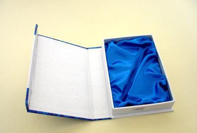 China Caja de papel que empaqueta para la pluma, caja de la cartulina de alta calidad de regalo de lujo en venta