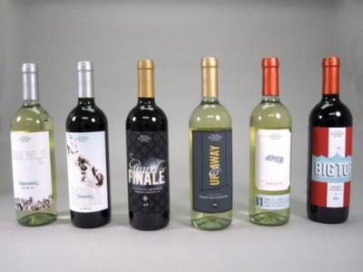 Chine Le label de Wime/la douille rouges imprimés de rétrécissement bouteille de vin marque auto-adhésif à vendre