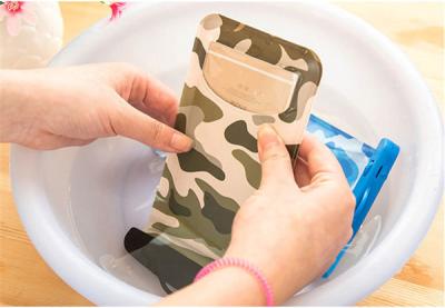 Chine Sac imprimé transparent de preuve de l'eau de téléphone de sachets en plastique avec la boussole à vendre