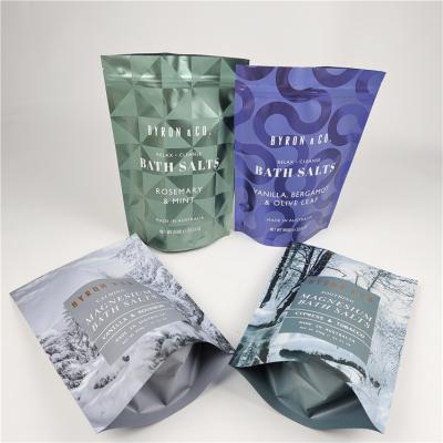 Chine Fabricants anti-odeur anti-humidité sac en plastique fermeture à glissière debout avec poignée pour le sel de mer océanique naturel à vendre