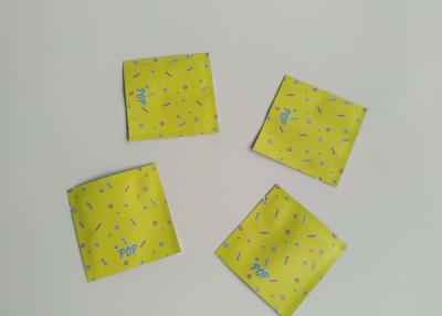 China Tres bolsas plásticas del sello lateral que empaquetan el bolso de polvo presionado de aluminio de la vitamina en venta