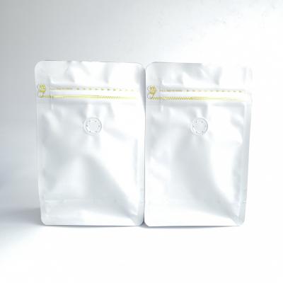 China Customized Matte White Flat Bottom Coffee Bag Reusable Zip Aluminum Foil Quad Bottom Bag With Valve for sale