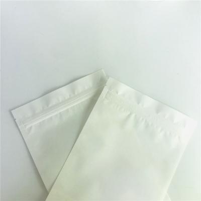 China Digital Printing White Kraft Paper Biodegradable Bags with Zipper for sale