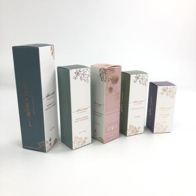 China Kundenspezifische glatte UV-Stärke-weiße Pappe Matt Film Withs 400g für kosmetische Probe Argan Oil Paper Box Packaging zu verkaufen