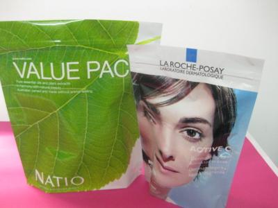 China PET / AL / PE, OPP / AL / PE Cosmetic Packaging Bag For Makeup Fluid, Wet Towel for sale