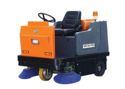 China Three Wheels One Seat Suit Ride On Floor Sweeper , Carpet / Street Sweeping Machines for sale