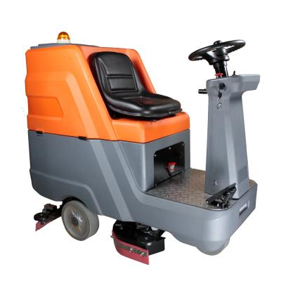 China Auto Battery Operated Floor Scrubber Ride On Floor Scrubber Brush With 1080 Long Squeegee à venda