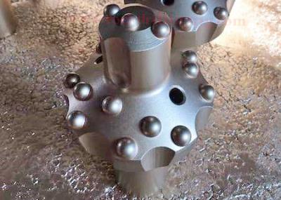 Cina Pezzi di martello pneumatico estraenti/di brillamenti che forgiano i pezzi resistenti di rendimento elevato in vendita