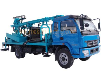 Cina Il camion ha montato l'impianto di perforazione idraulico della trivellazione dell'acqua della perforatrice del pozzo trivellato di profondità del foro di 210m in vendita