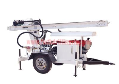 China Trailer Mounted Hydraulic Water Well Drilling Rig 2 Wheel For DTH Air / Mud Pump Drilling for sale