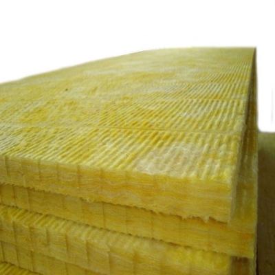 China Soundproof Fiberglass Wool Insulation Roll Material Plain Finish for sale