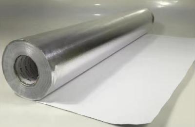 China Hitte Weerspiegelende Materiële Aluminiumfolie die Met een laag bedekte Geweven Glasvezel onder ogen ziet Te koop