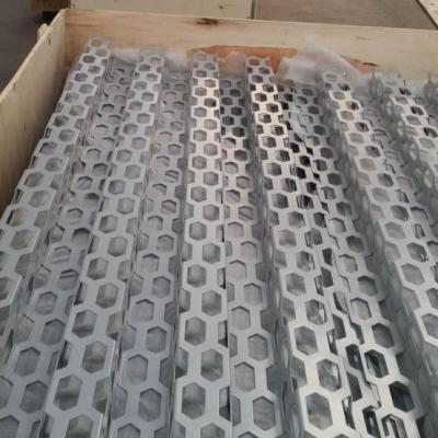 China Hoja perforada de aluminio de PPGL en venta