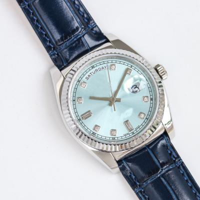 China Sleek Stylish Leather Strap Wrist Watch 50g Weight With Quartz Movement for sale