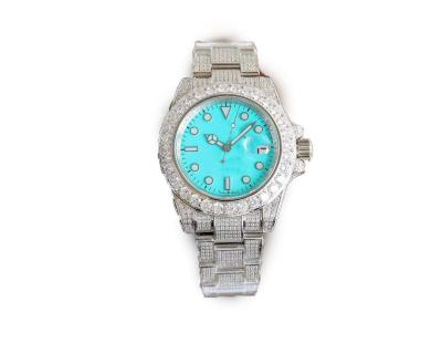China Reloj de pulsera impermeable de cristal de zafiro de color plateado para estilos de vida activos en venta