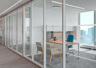 China Relocated Reusable Acoustic Glass Office Partitions Panel Hooked Partition System for sale