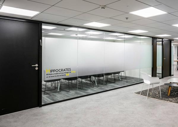 Quality New Modern Customized Demountable glass partition soundproof office Partition Glass Wall for sale