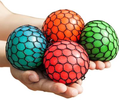 China Anti Stress Squishy Balls Safe Stress Relief Squeeze Grape Balls Te koop