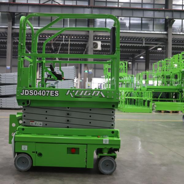 Quality 2WD AWP Self-Propelled Scissor Lift Working Height 6M Drive Speed 0.8Km/H for sale